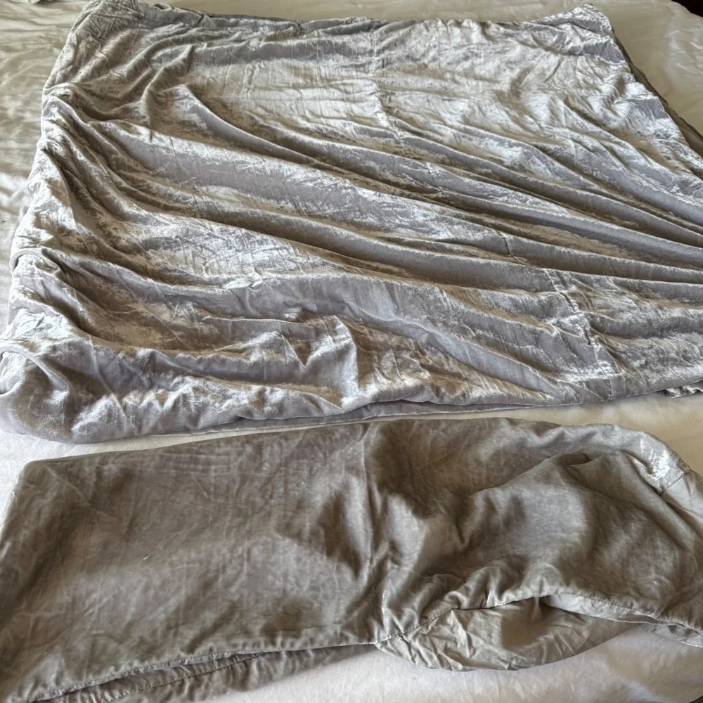 West Elm Duvet Cover Set Full Queen Silver Crushed Velvet Shimmer 1 pillow sham